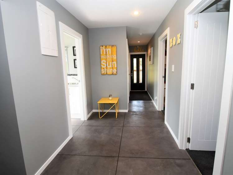 2 Cheeseman Terrace Castle Hill_10