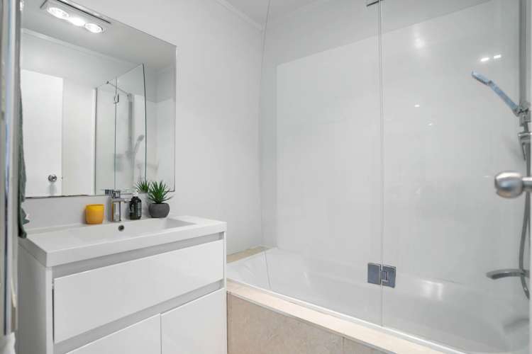 2/20 Bertrand Road Mount Wellington_12