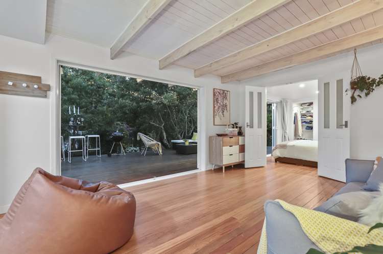 2 Minnehaha Avenue Titirangi_17