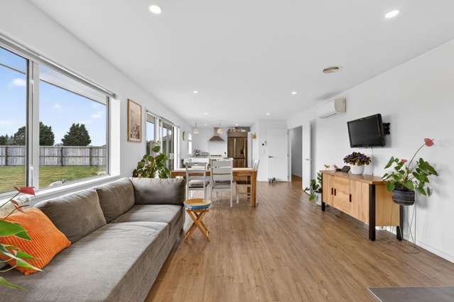 54 Graeme Foote Street Darfield_2