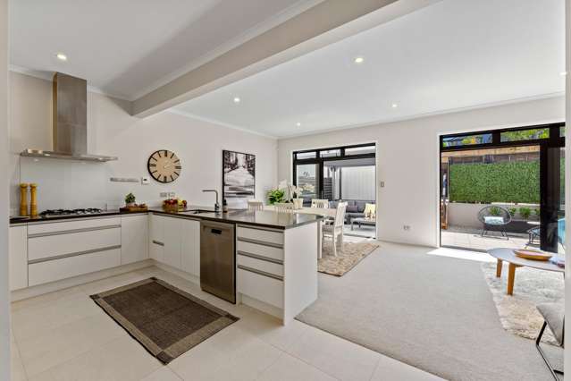 127 Bonair Crescent Silverdale_1