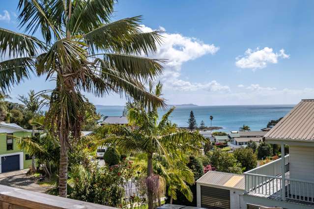 Coastal Haven with Doubtless Bay Views