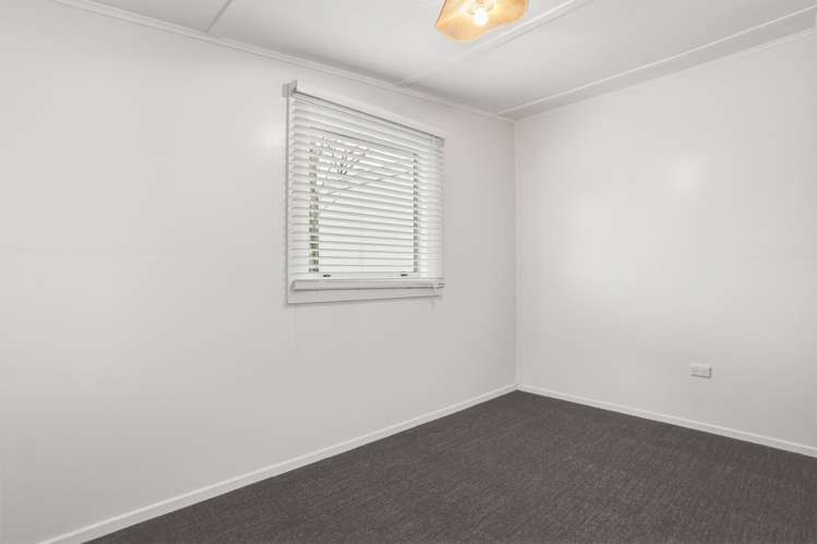 23 Dryden Street Milton_11