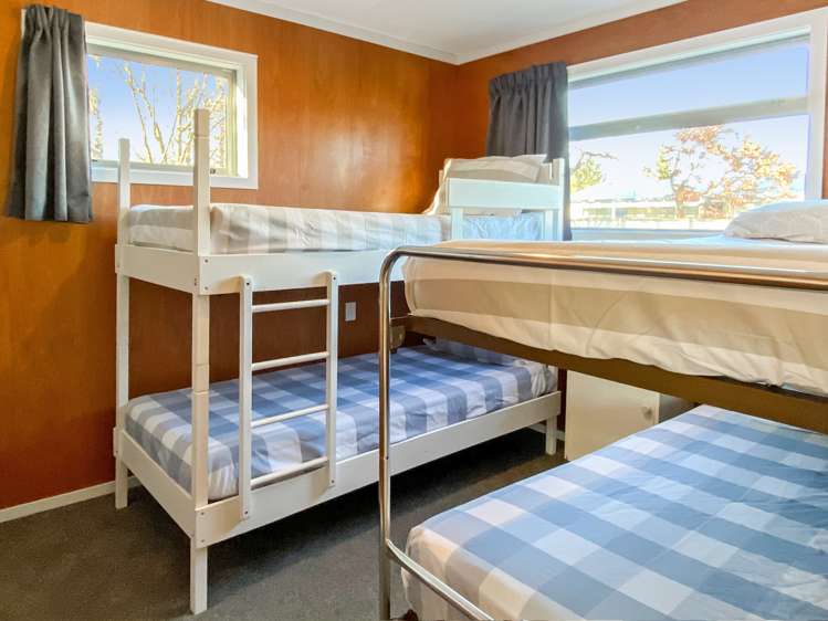 17 Maryburn Road Twizel_8