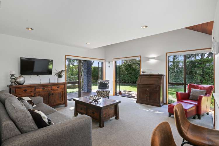 1 Maygrove Drive Orewa_11