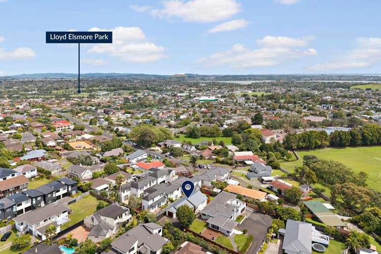 9a Bradbury Road Botany Downs_19