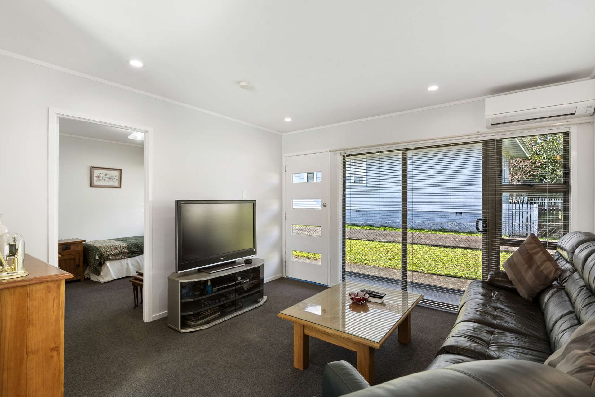 2/81 White Swan Road Mount Roskill_0