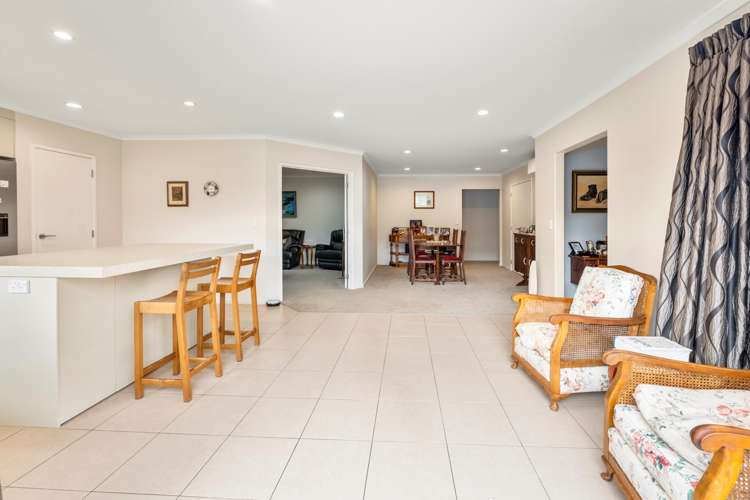 36a Robertson Street Glenholme_4