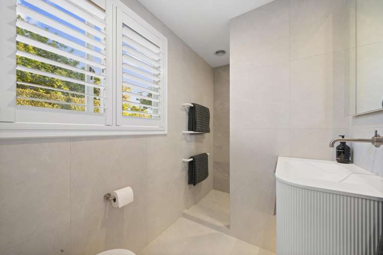 58 Wainui Avenue Point Chevalier_11