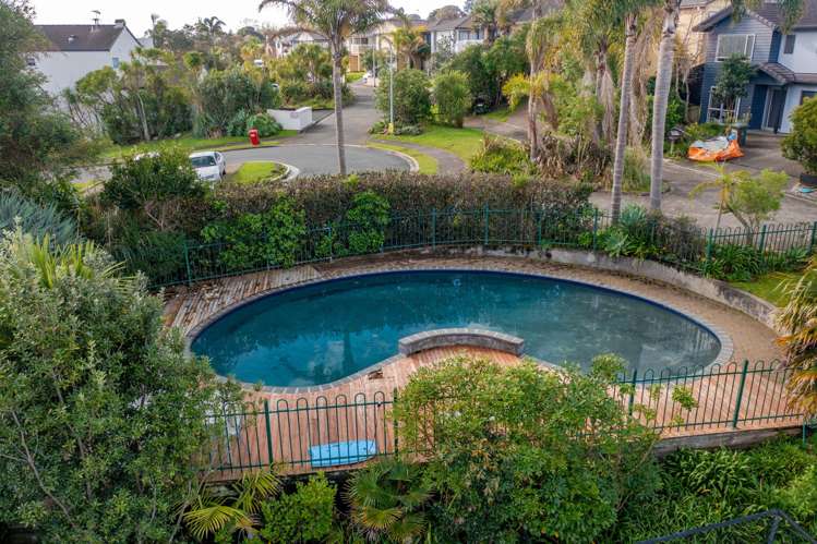 8 Greenway Rise Gulf Harbour_34