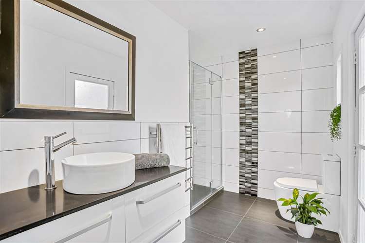 69 Ravenwood Drive Forrest Hill_9