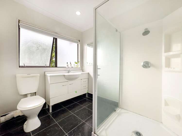 2/19 Lagoon Drive Panmure_19