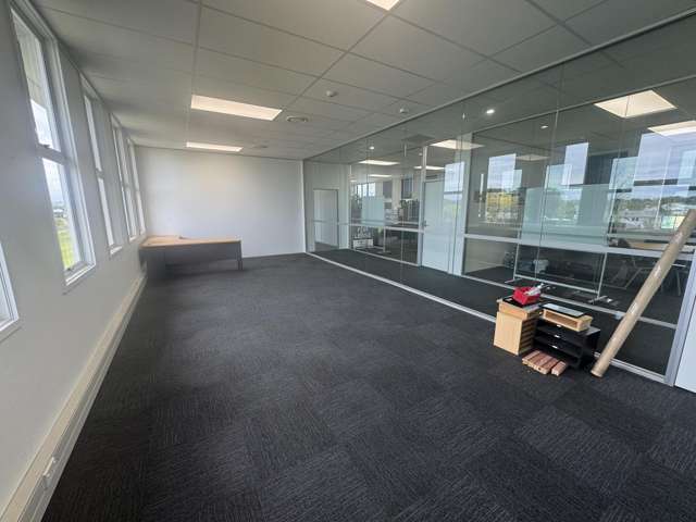 T3/60 Prebensen Drive Onekawa_3