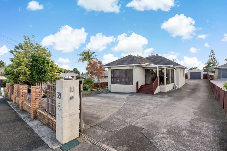 39 Churchill Avenue Manurewa_2