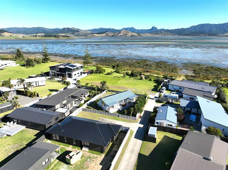 117 Kelly Jade Avenue Matarangi_25