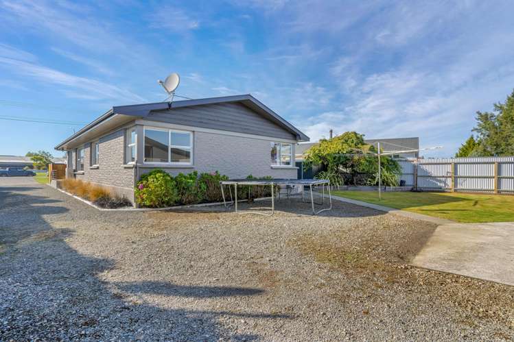 24 Great North Road Winton_14