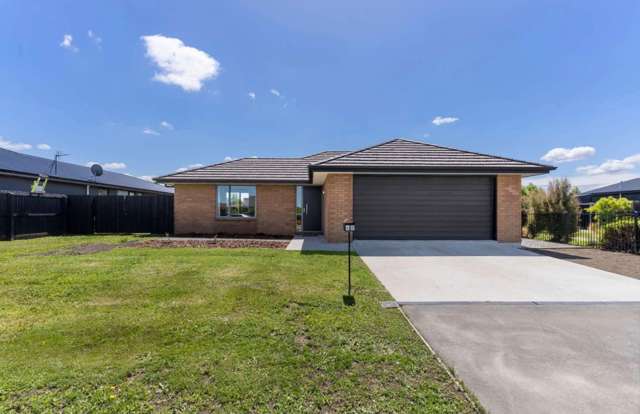 Modern Family Home on Spacious Section
