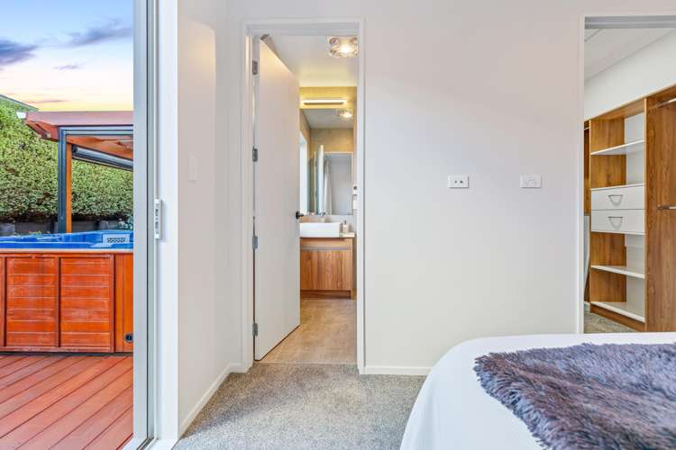 12 Dinning Road Riverhead_9