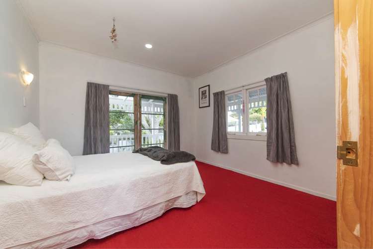 70 Victory Road Laingholm_7