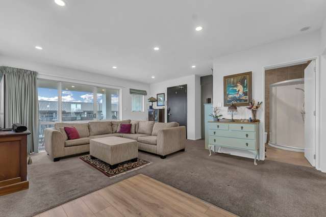301/75 Michael Jones Drive Flat Bush_2