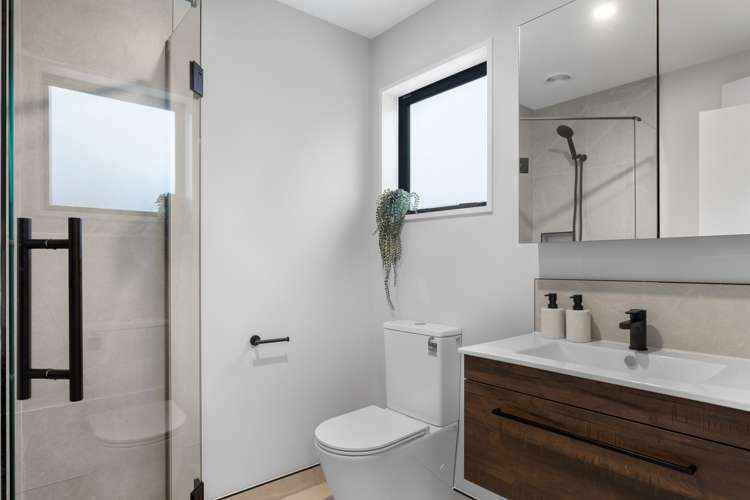 2/162 Springfield Road Saint Albans_8