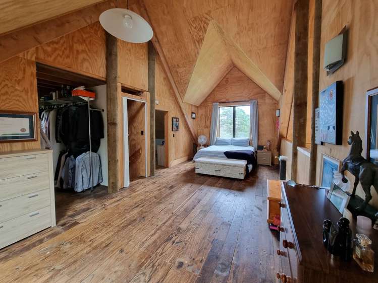 144 Ara-Kotinga Whitford_5