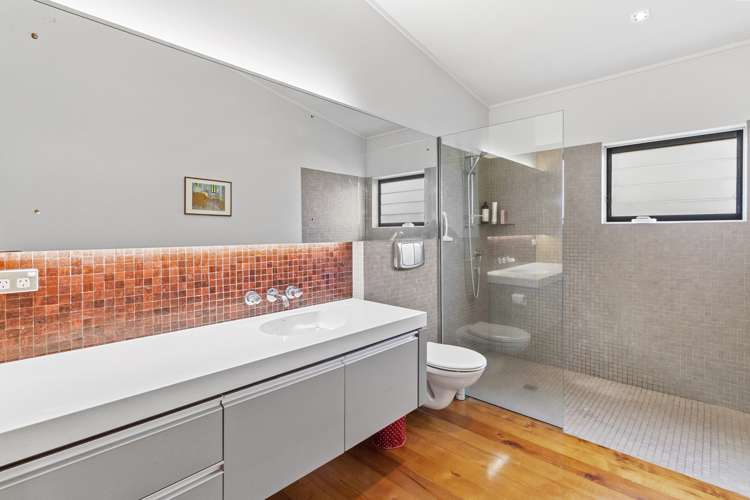 19 Seaview Avenue Te Puru_11