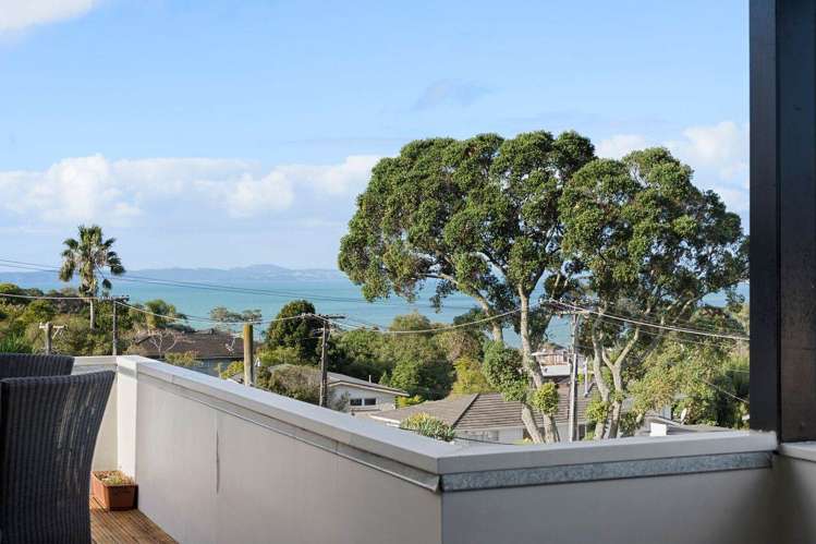 2/9 Colmar Road Mellons Bay_14