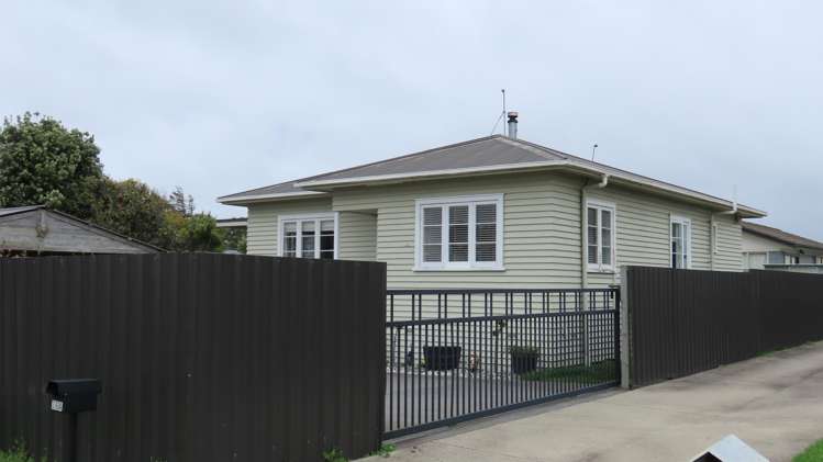 36 King Street Waiuku_1