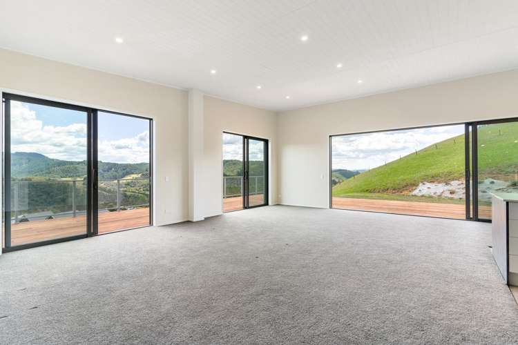 3 Rewarewa Rise Whangamata_8