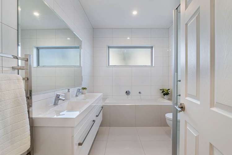 100 Ormonde Drive Millwater_18