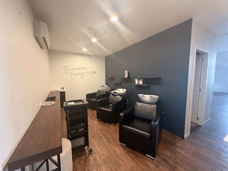 Unit 2/151 High Street Lower Hutt_4