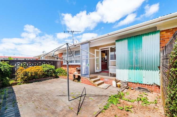 2/28 West Coast Road Glen Eden_12