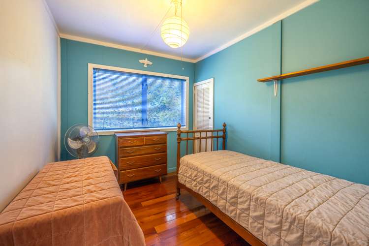 53 Whakarite Road Ostend_16