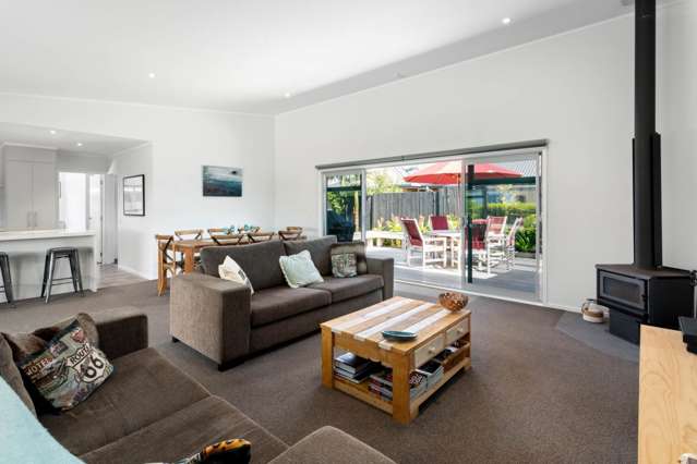 25 Surfers Avenue Waihi Beach_4