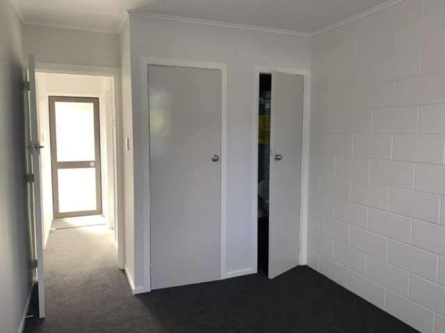 4/21 Broadway 10728_4