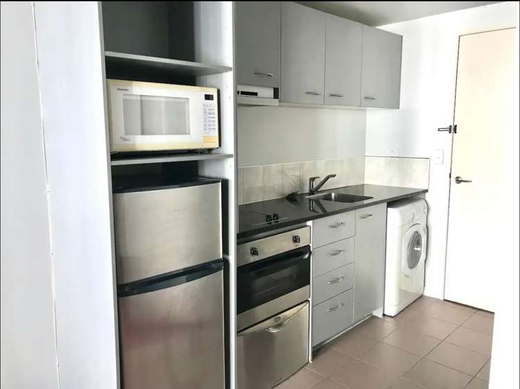 16C/76 Albert Street Auckland Central_6
