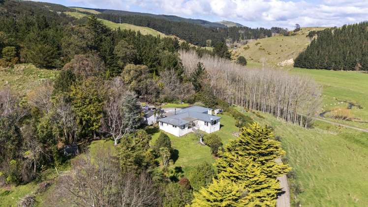 534 - 734 Fitzherbert Road East Aokautere_15