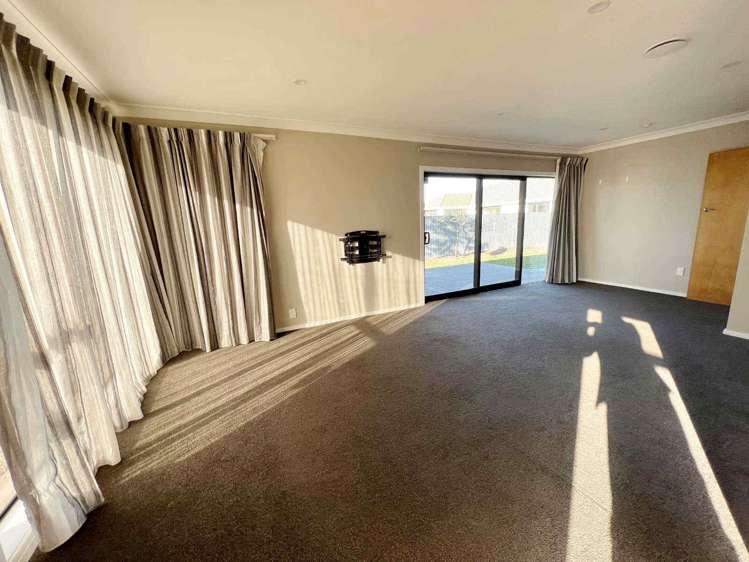 12 Esk Place Aranui_6