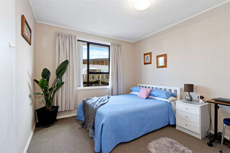 96 Neill Street Hornby_7