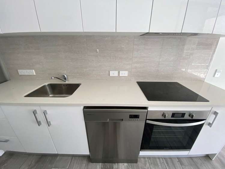 G02/8 Gray Avenue Mangere East_2