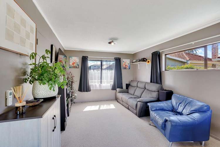 375 Cobham Drive Hillcrest_4