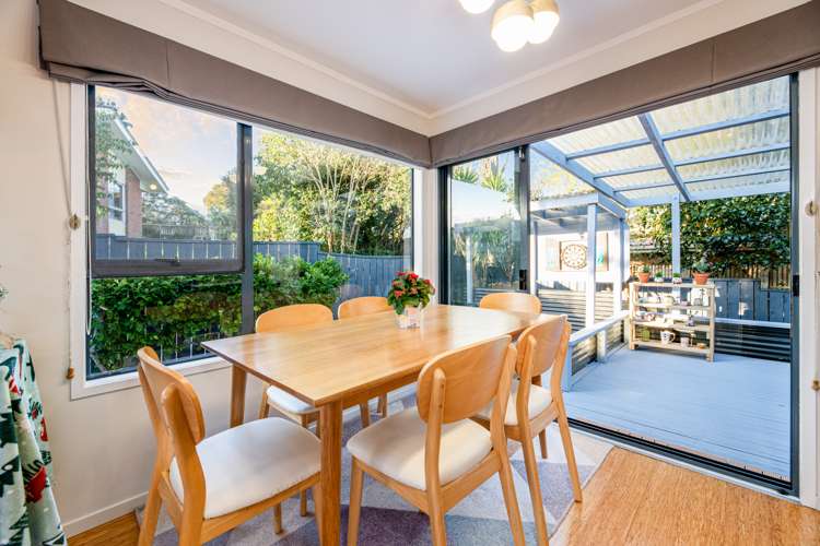 62a View Road Henderson_21