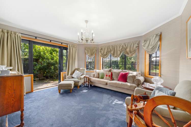 36 Oakwood Grove Eastern Beach_3