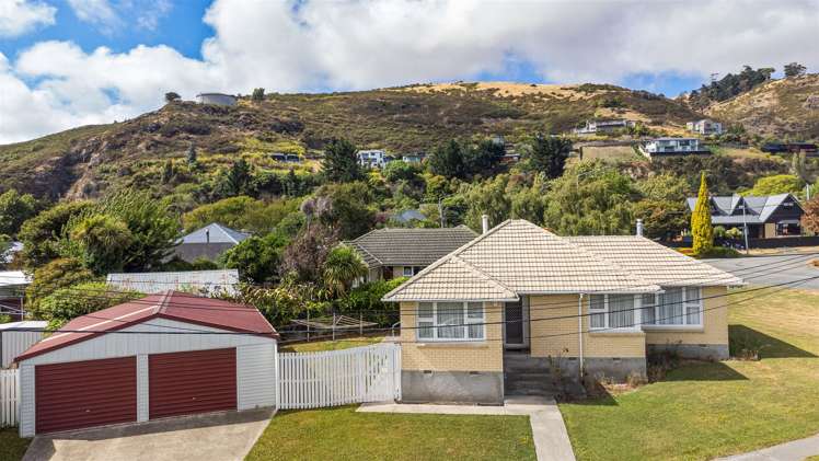 2 Lucienne Place Hillsborough_14