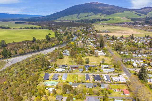 2/117 Taupahi Road Turangi_4