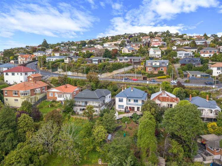 51 Easther Crescent Kew_16