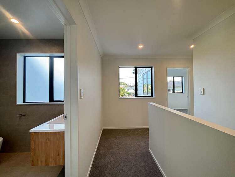71D Royal Road Massey_12
