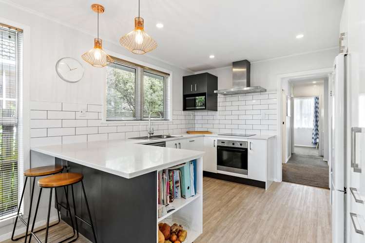 4 Hayman Place Beach Haven_1