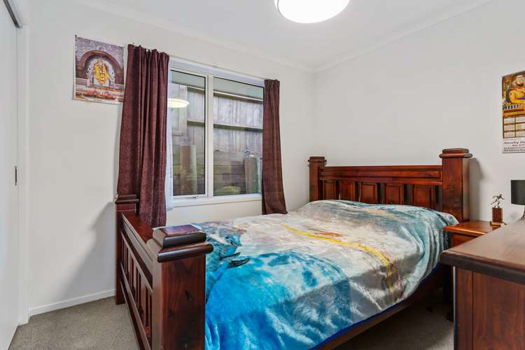 6 Austen Way Hairini_13